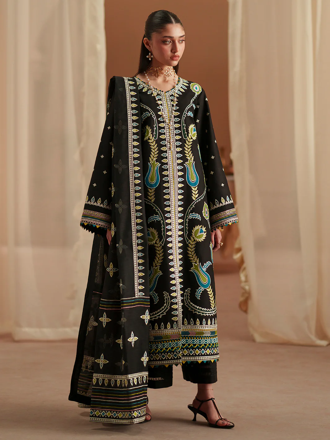 Mashriq Luxury Lawn '26
